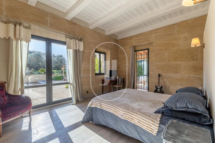 Image No.5-5 Bed House for sale