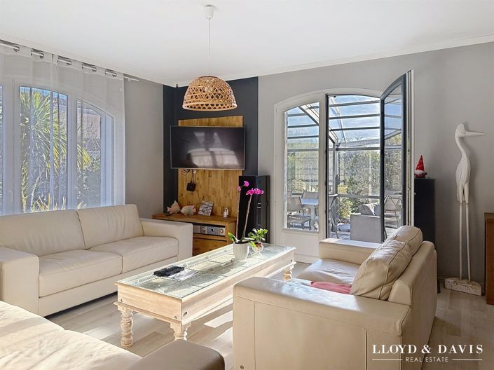 Image No.13-3 Bed House for sale