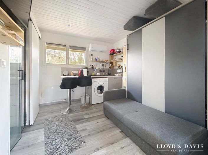 Image No.17-3 Bed House for sale