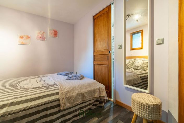 Image No.12-7 Bed House for sale