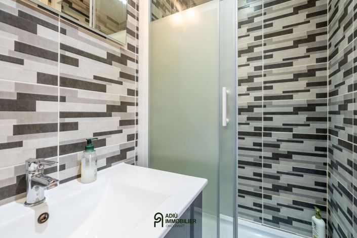 Image No.21-7 Bed House for sale