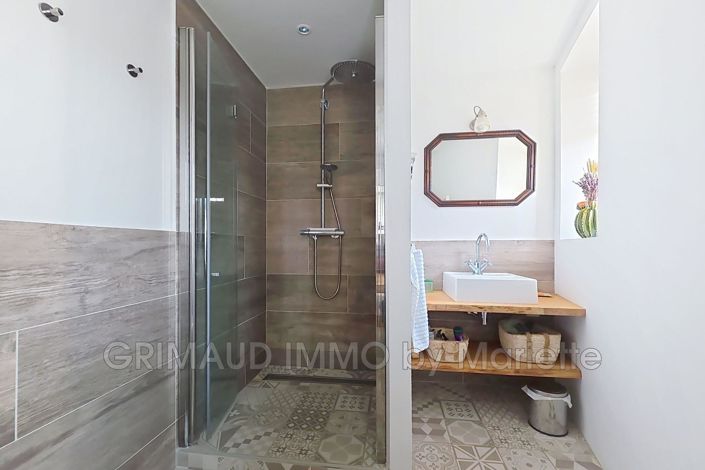 Image No.8-Maison de 3 chambres à vendre à La Garde-Freinet