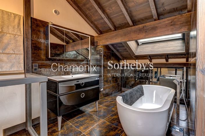 Image No.16-4 Bed House for sale