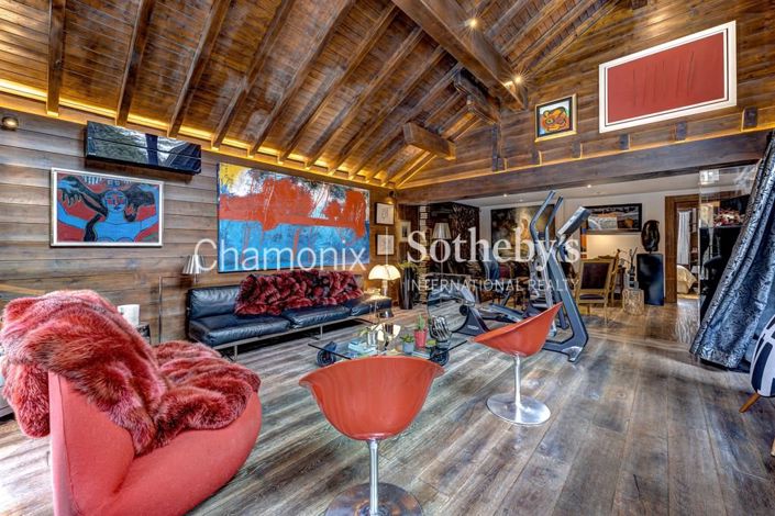 Image No.2-4 Bed House for sale
