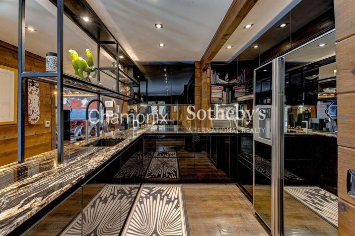 Image No.6-4 Bed House for sale