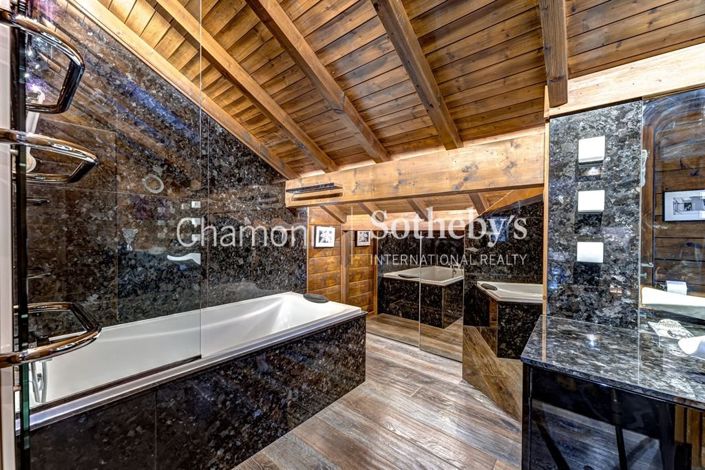 Image No.9-4 Bed House for sale
