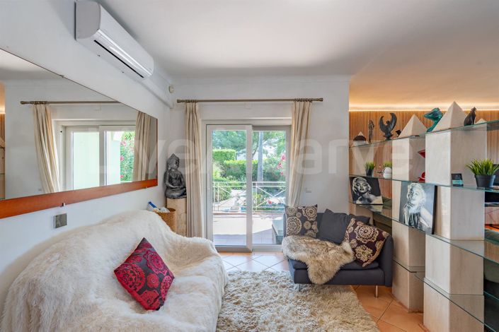 Image No.16-4 Bed House for sale