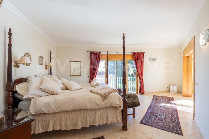 Image No.17-5 Bed House for sale