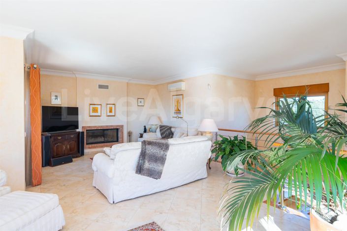 Image No.29-5 Bed House for sale