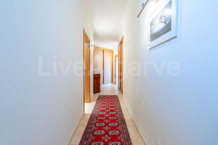 Image No.43-5 Bed House for sale