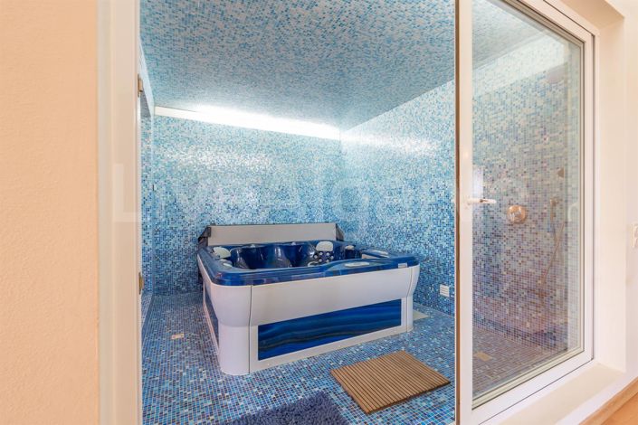 Image No.53-5 Bed House for sale