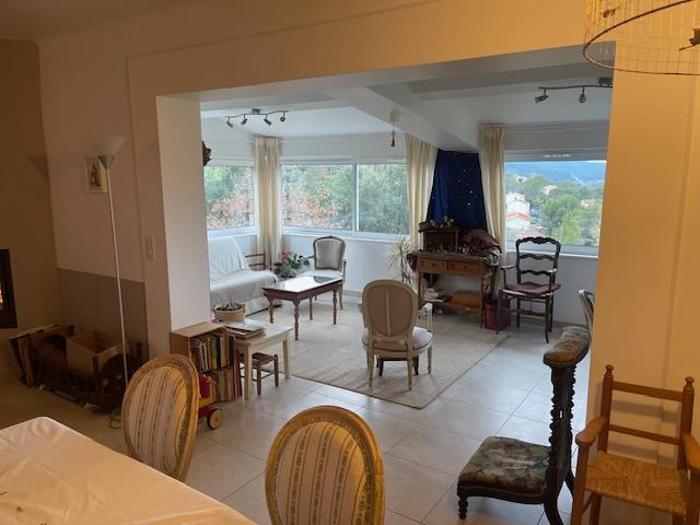 Image No.2-3 Bed House for sale