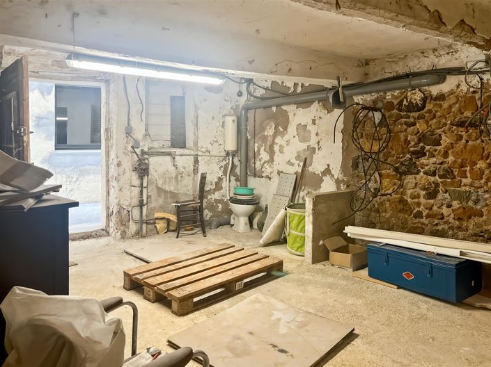 Image No.14-1 Bed House for sale