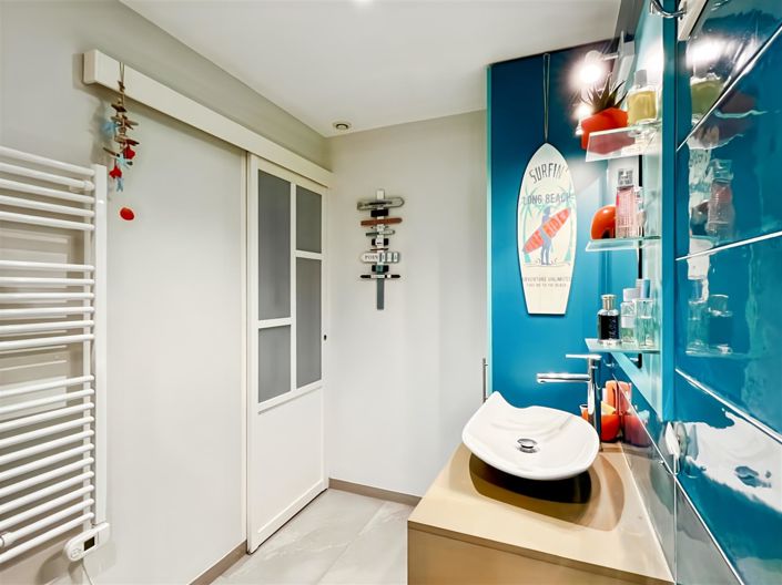Image No.18-3 Bed House for sale
