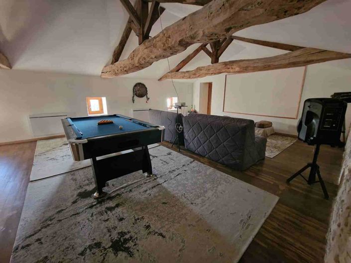 Image No.10-5 Bed House for sale