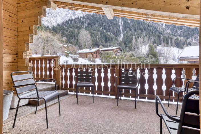 Image No.12-4 Bed House for sale