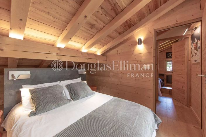 Image No.10-5 Bed House for sale