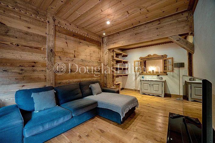 Image No.16-5 Bed House for sale