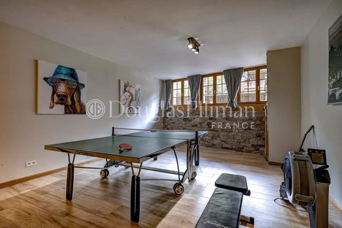 Image No.20-5 Bed House for sale