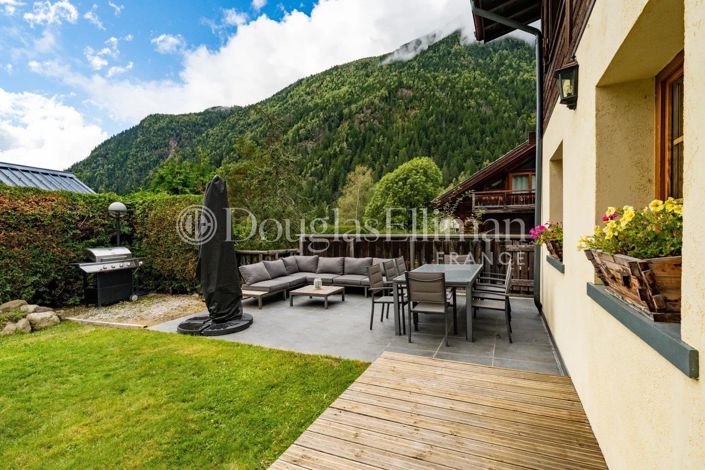 Image No.26-5 Bed House for sale