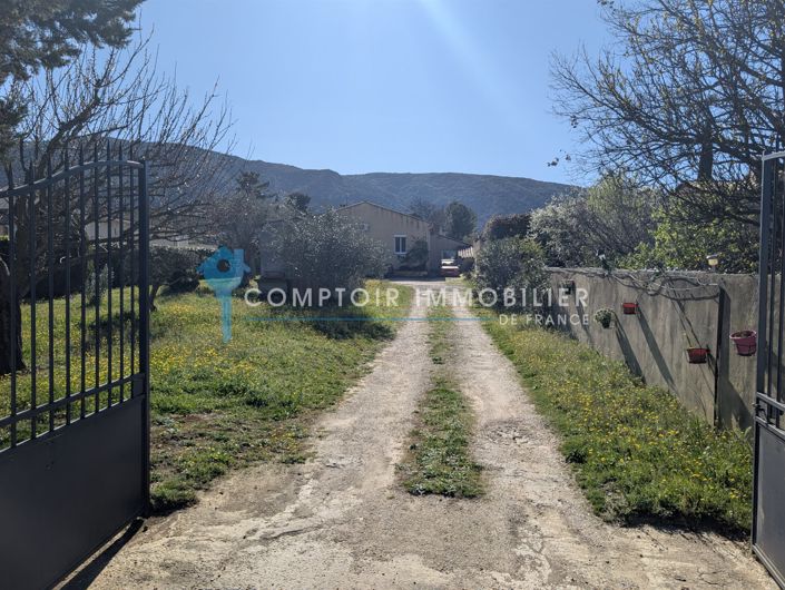 Image No.19-3 Bed House for sale