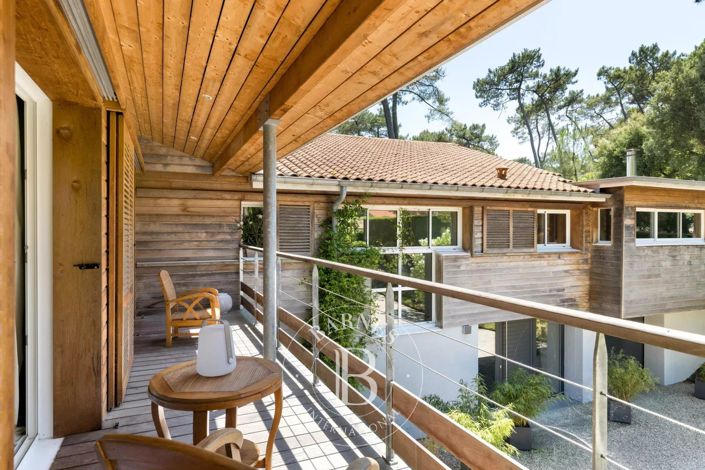 Image No.13-5 Bed House for sale