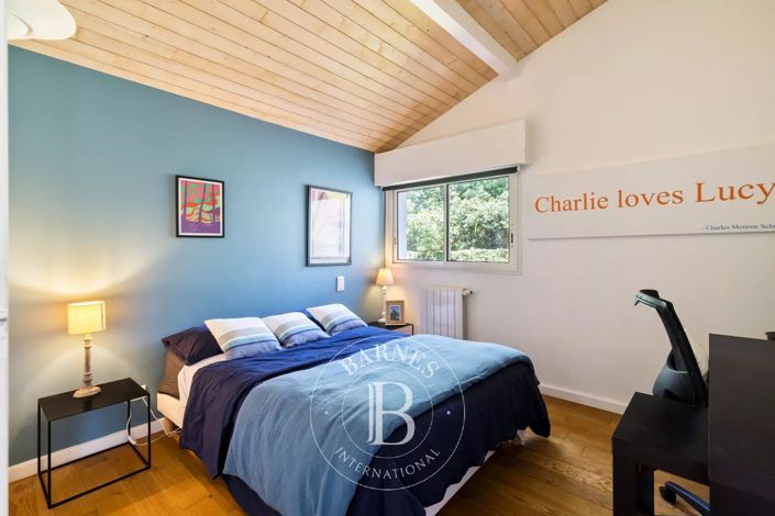 Image No.23-5 Bed House for sale