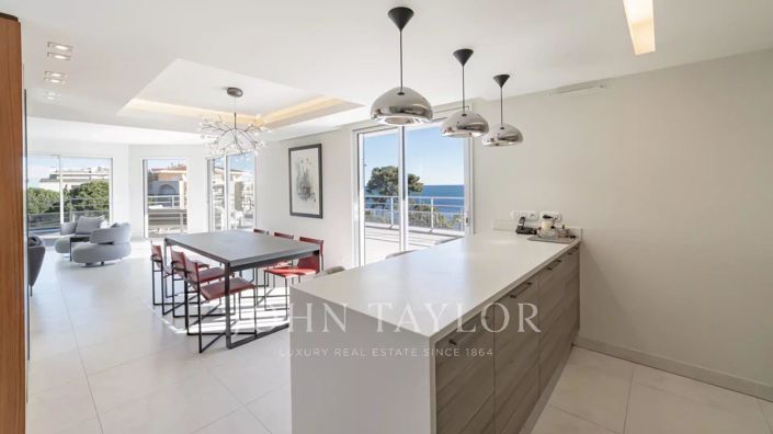 Image No.9-3 Bed Apartment for sale