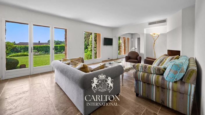 Image No.10-5 Bed House for sale