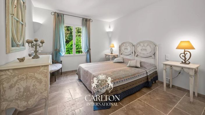 Image No.29-5 Bed House for sale