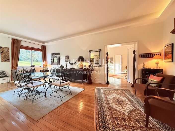 Image No.13-7 Bed House for sale