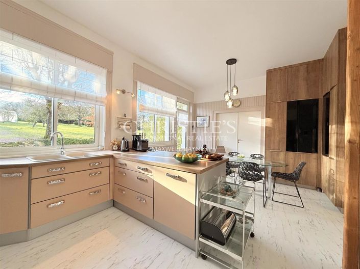 Image No.16-7 Bed House for sale