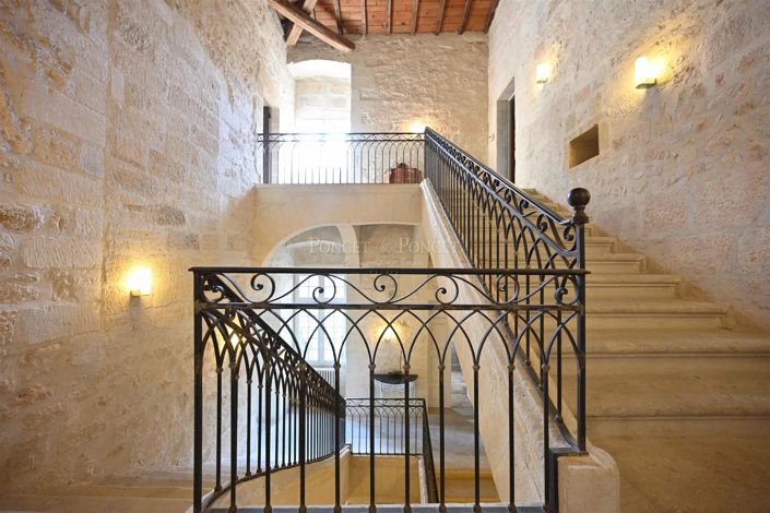 Image No.5-9 Bed House for sale