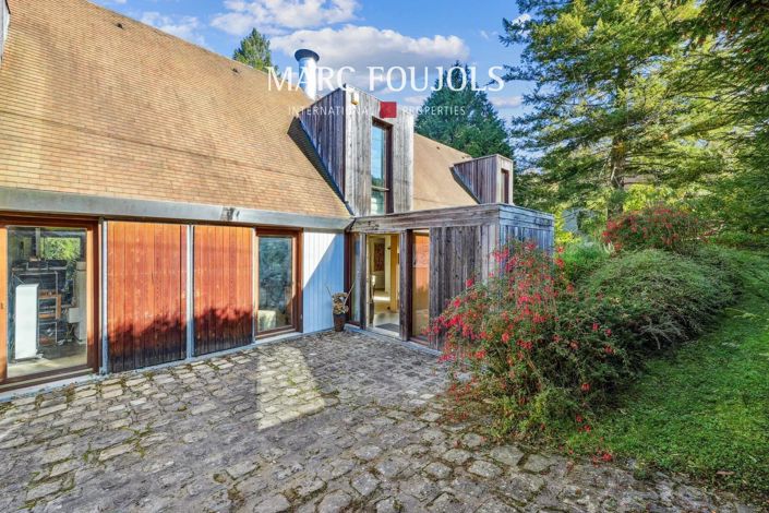 Image No.2-4 Bed House for sale