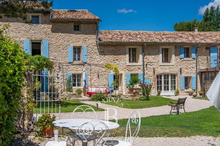 Image No.25-8 Bed House for sale