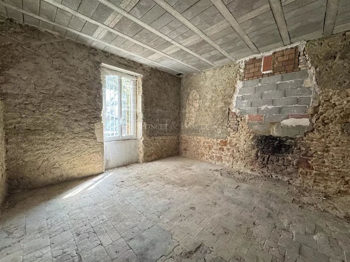 Image No.16-9 Bed House for sale