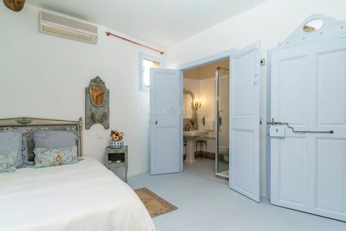 Image No.16-6 Bed House for sale