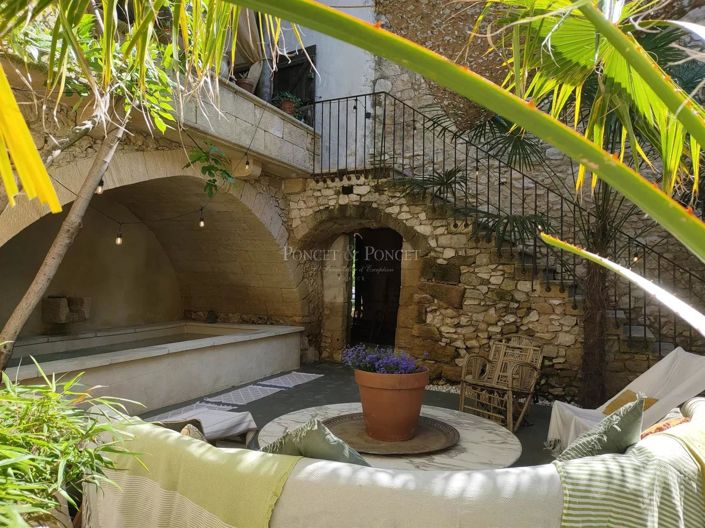 Image No.7-6 Bed House for sale