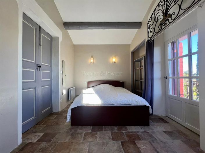 Image No.10-4 Bed House for sale