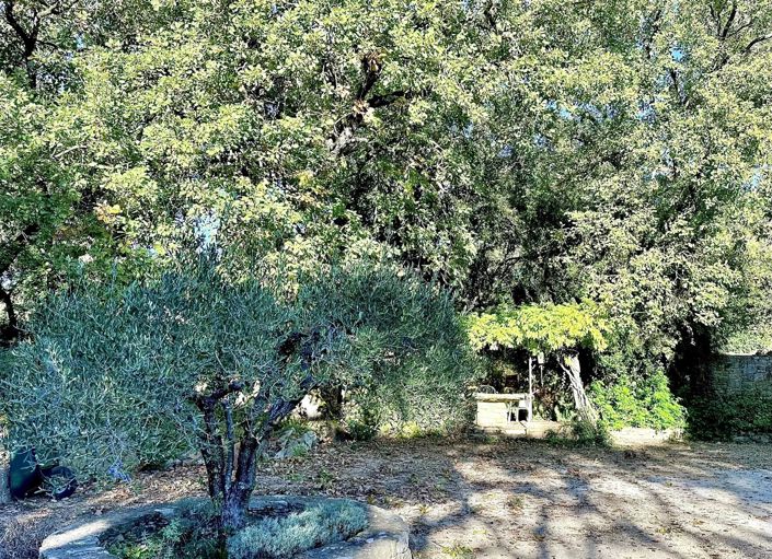 Image No.19-4 Bed House for sale