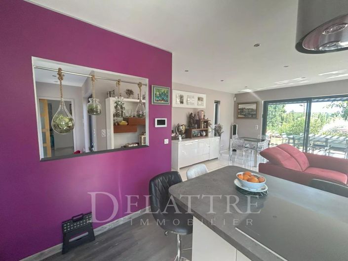 Image No.11-3 Bed House for sale