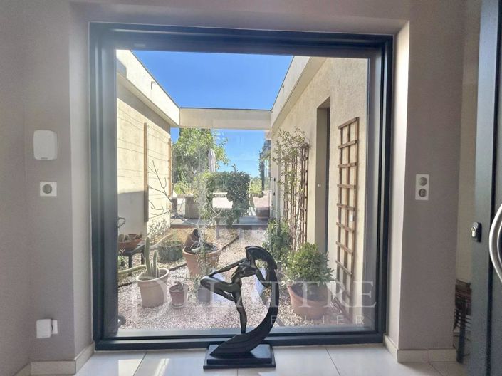 Image No.2-3 Bed House for sale