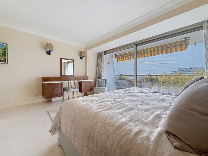 Image No.16-3 Bed Apartment for sale