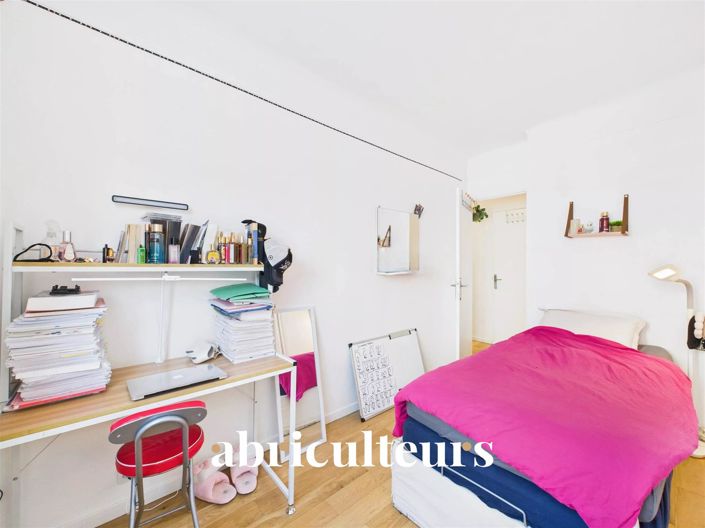 Image No.8-3 Bed Apartment for sale