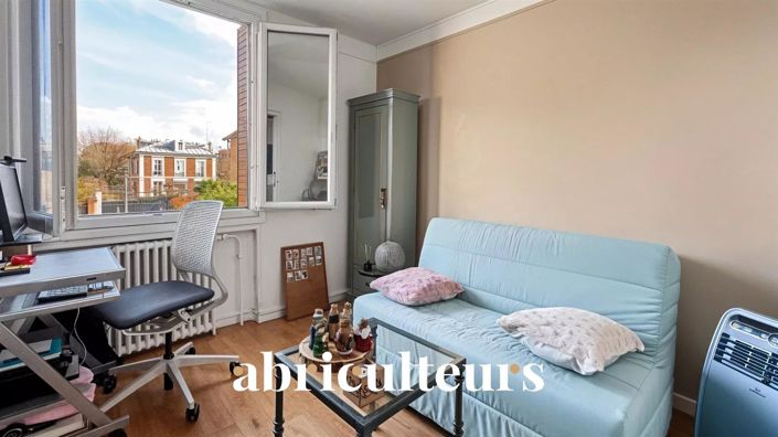 Image No.9-3 Bed Apartment for sale