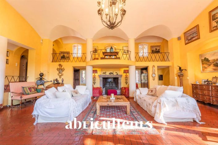 Image No.5-4 Bed House for sale