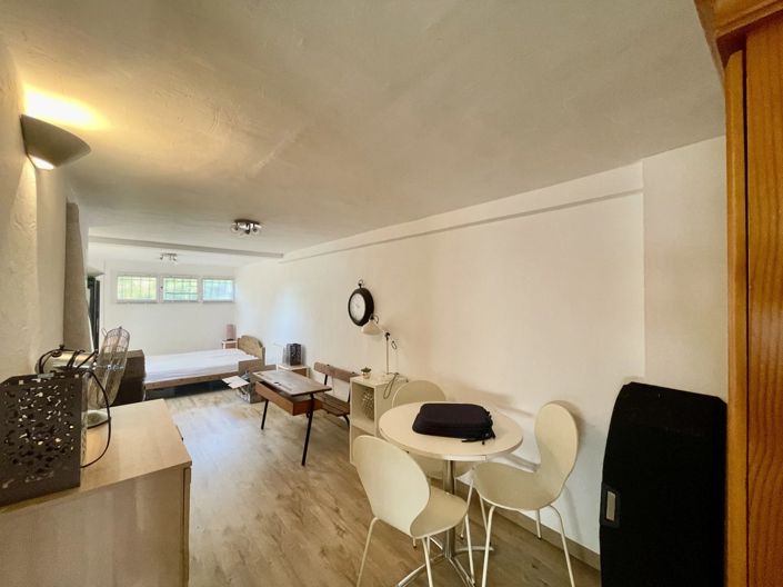 Image No.9-3 Bed Apartment for sale