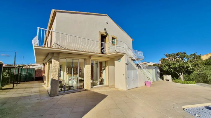 Image No.10-5 Bed House for sale