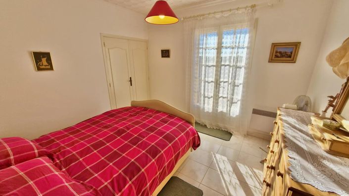 Image No.13-5 Bed House for sale