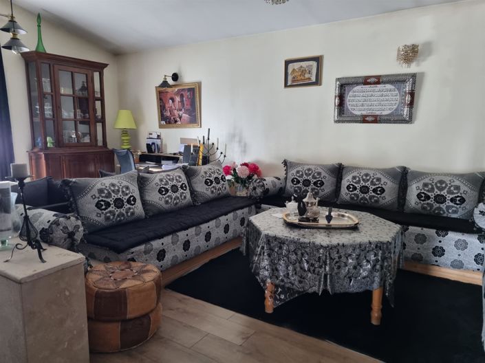 Image No.11-4 Bed House for sale